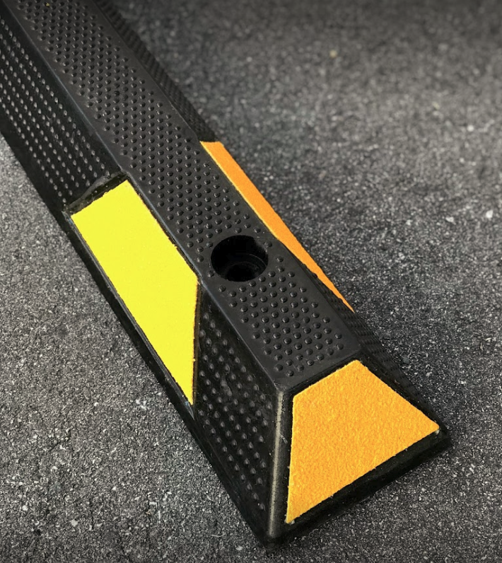 Rubber Parking Curb - SummitRubber